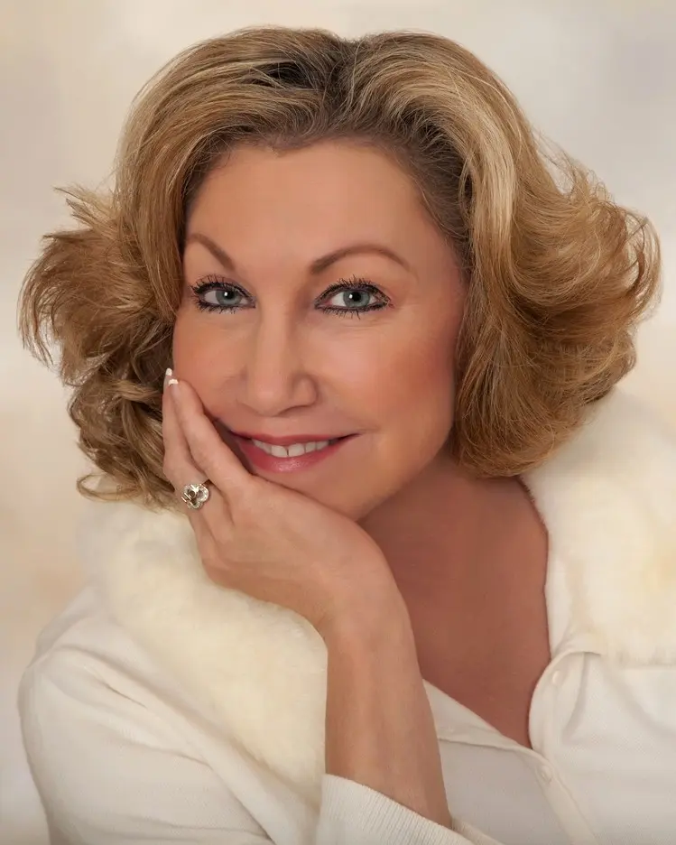 Vicki Lucas